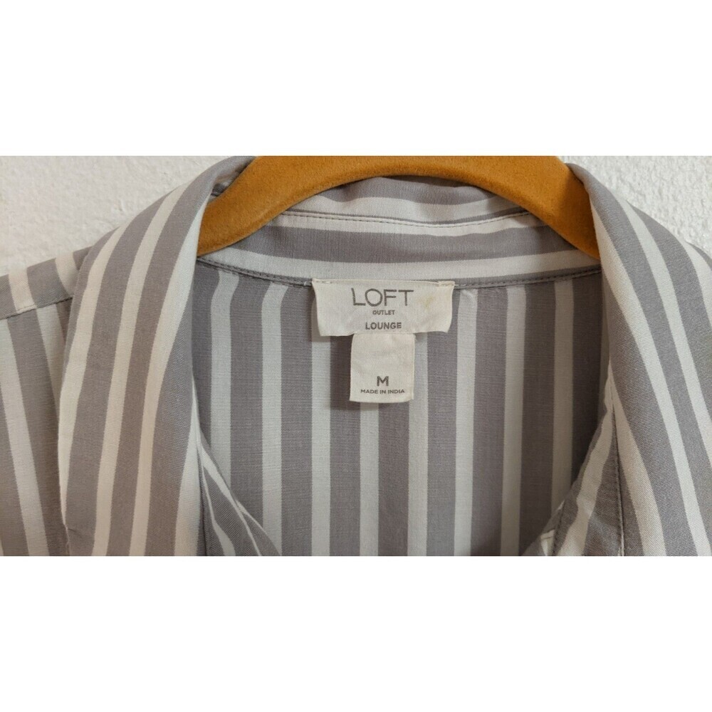 Women's Ann Taylor Loft Lounge Gray & White Striped Button Front Belted Dress M - Picture 3 of 11